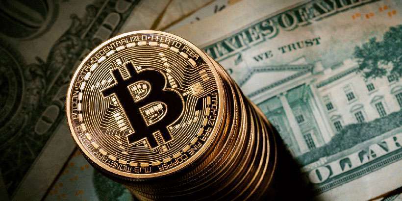 Курс биткоина превысил 8 тысяч долларов